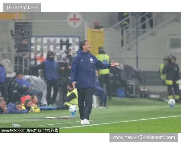 佛罗伦萨高层拟调整教练组以实现长期稳定